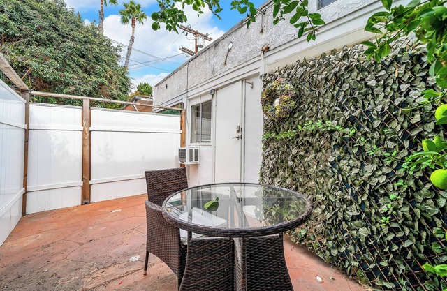 Cozy 1-Bedroom With Outdoor Seating by Upscale Neighborhood Of West Hollywood