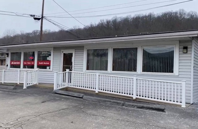 Cozy 1 BR Convenient to Franklin/Oil City! Fully furnished better than a hotel!