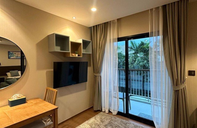 Cozy 1BR Apt Desk & Pool, 250m to Rawai X214