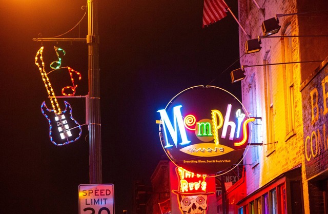 Cozy 1BR Apt In Downtown Memphis! Walk to Beale!