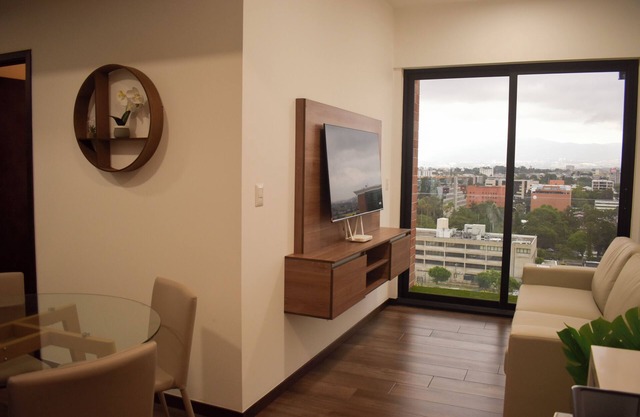 Cozy 2-bedroom apartment with WiFi, fitness room in pleasant Ciudad de Guatemala