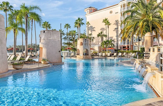 Cozy 2-bedroom apartment in amazing Orlando with WiFi, fitness room