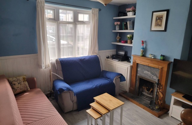Cozy 2 bedroom house