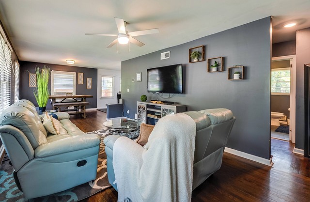 Cozy 2-bedroom House near Atlanta Airport