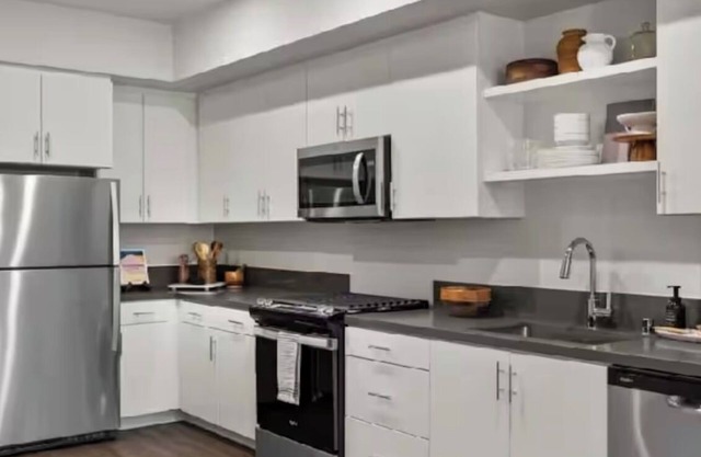 Cozy 2-bedroom condo with WiFi, AC in pleasant Rancho Cucamonga CA