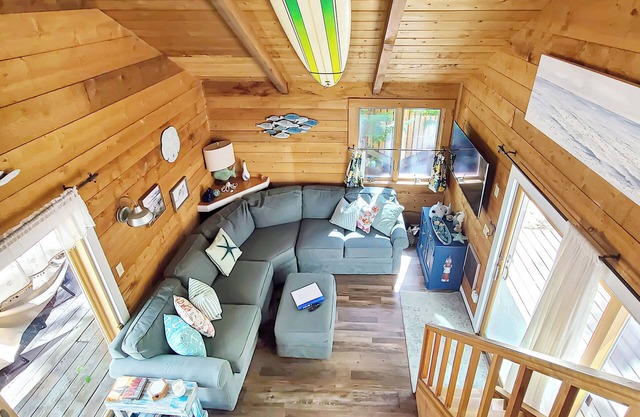 Cozy 2BD Deck 2 Condo-A/C, Private Deck w/Wooded View, Close to Everything