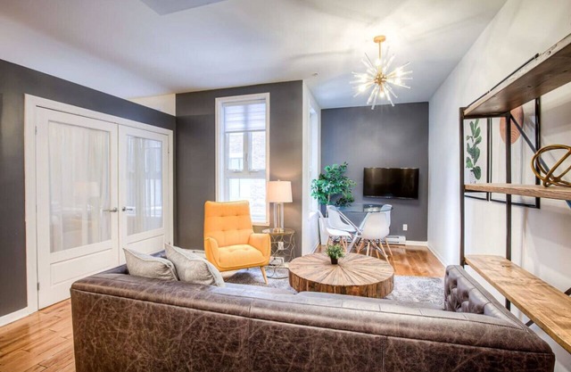 Cozy 2BD loft Hotel Suite-Old Montreal B3
