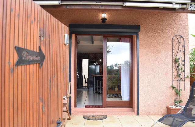 Cozy 2BR Pavilion with Pool, A/C & Private Terrace – Steps from Beach, Shops