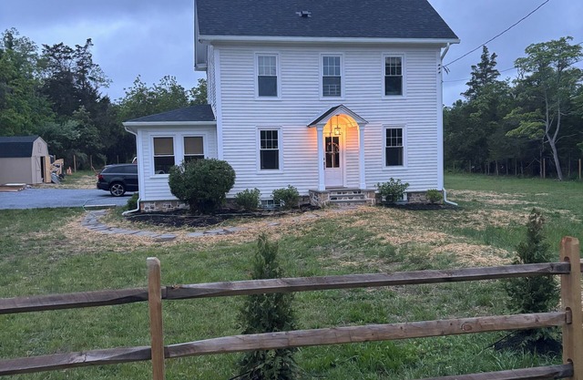 Cozy 3-Bedroom Farmhouse Near the Jersey Shore!
