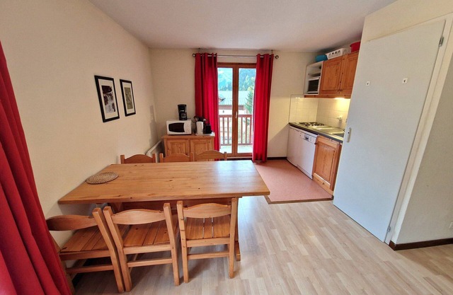 Cozy 3-Room Apartment for 4-6 People, Near Ski Piste in Modane