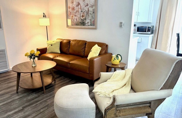 Cozy & affordable 2bd in historic Culver City, Palm Venice area