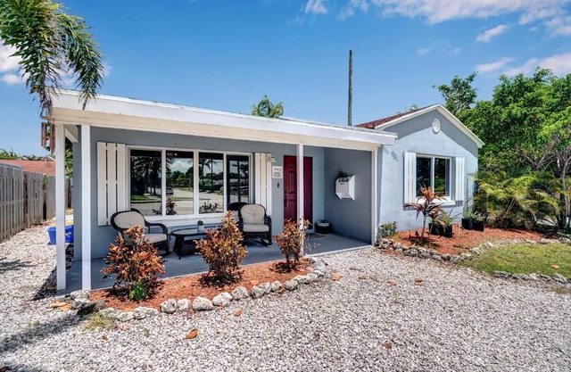 Cozy and Charming in SoSo