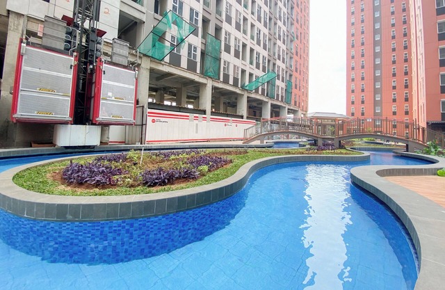 Cozy And Enjoy Living Studio Transpark Juanda Bekasi Timur Apartment