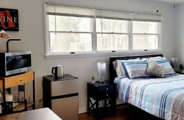 Cozy and Peaceful Near Mall, Hospital Public Transportation