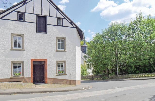 Cozy apartment in Gerolstein-Müllenborn