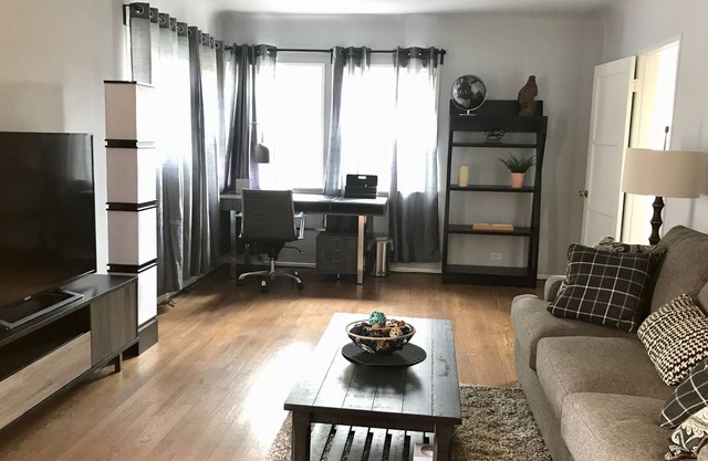 Cozy Apartment at the Central of Eagle Rock