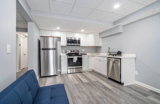 Cozy Apartment in Lilburn - Unit C