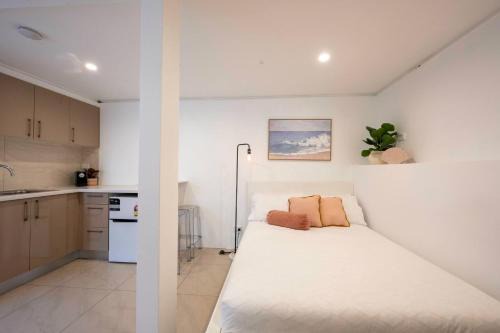 Cozy Bondi Studio Retreat