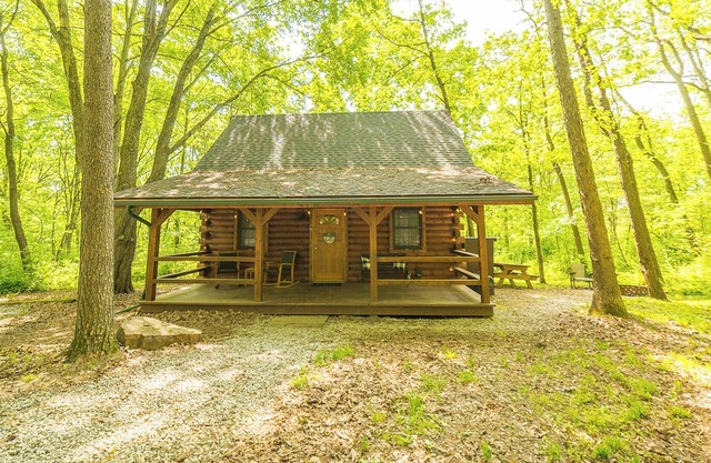 Cozy Cabin for Two with Hot Tub and Fire Pit