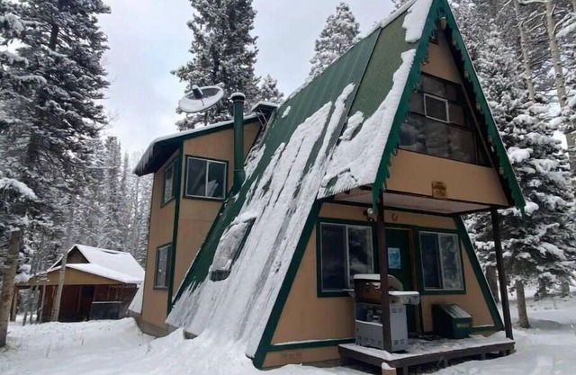 Cozy Cabin