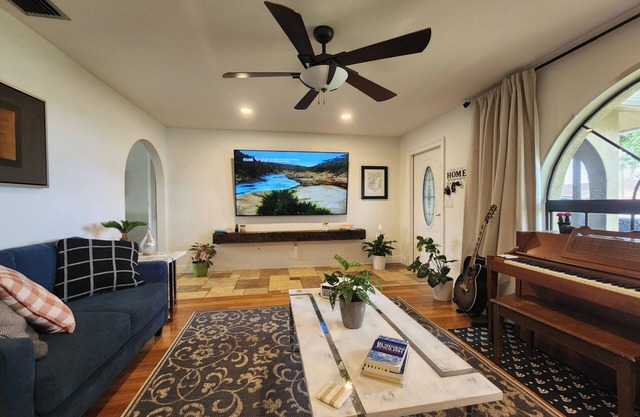 Cozy Cape Coral Home – 10 Mins to Fort Myers & Downtown