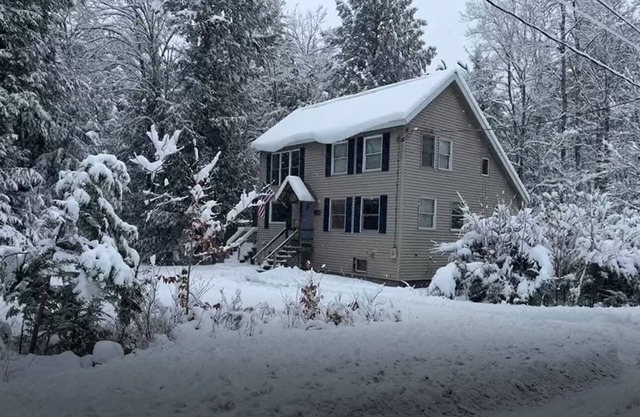 Cozy Chalet on Mill Creek