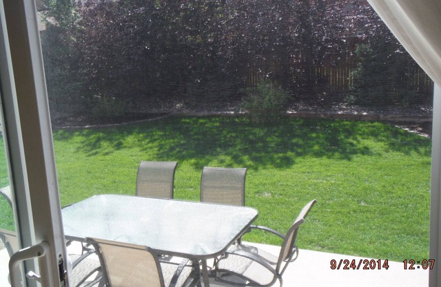 Cozy, Comfortable Perfect for Family, Lady's Retreat, or Business Rental !