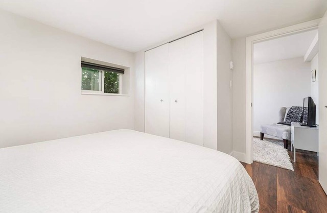 Cozy Commercial Drive Suite