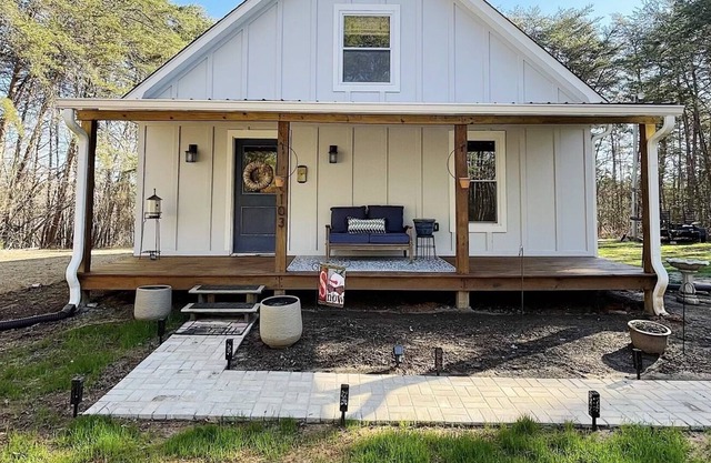 Cozy Cottage 5 min from Lake Hartwell.