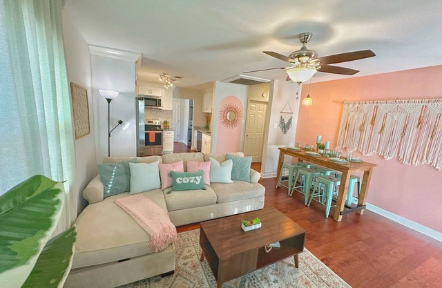 Cozy Cove 3br|2ba, at High Point