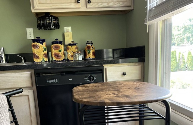 Cozy efficiency apartment with everything you’ll need to enjoy the shore
