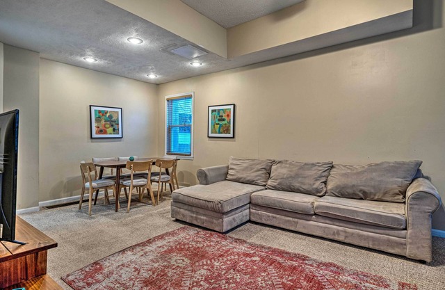 Cozy Family Vacation Home in Indianapolis