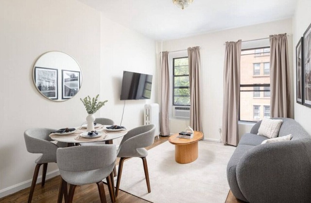 Cozy & fully furnished One-Bedroom | Park Slope