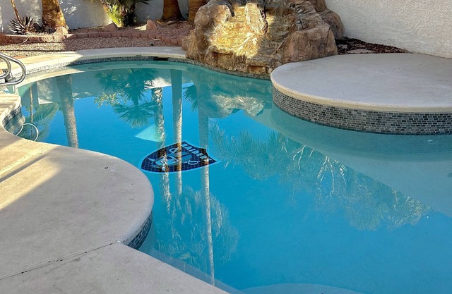 Cozy & fun Raider home 12 min from The Strip!