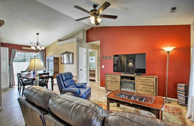 Cozy Getaway w/Yard & Patio: 4 Mi to Hayden Lake!