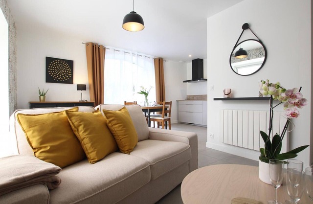 Cozy Gîte Justine in Portbail with garden and internet