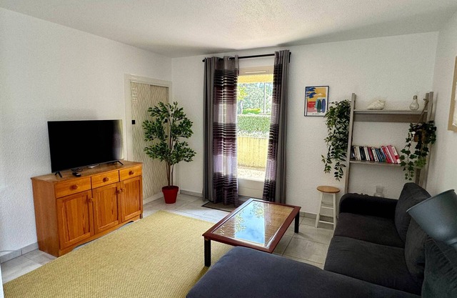 Cozy Ground Floor Apartment Near Seignosse Market and Beach
