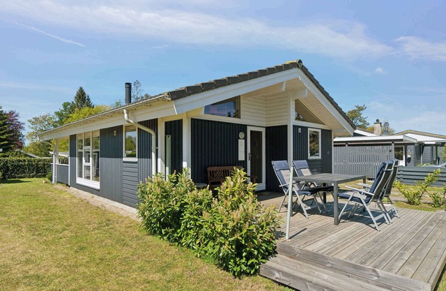 Cozy holiday home close to Marielyst beach