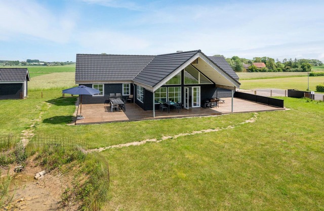 Cozy home in Bagenkop with sauna
