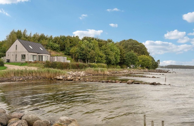 Cozy home in Fredericia with WiFi
