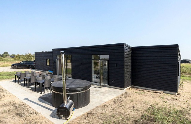 Cozy home in Grenaa with sauna