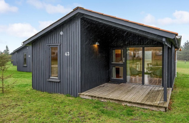 Cozy home in Hanstholm with kitchen