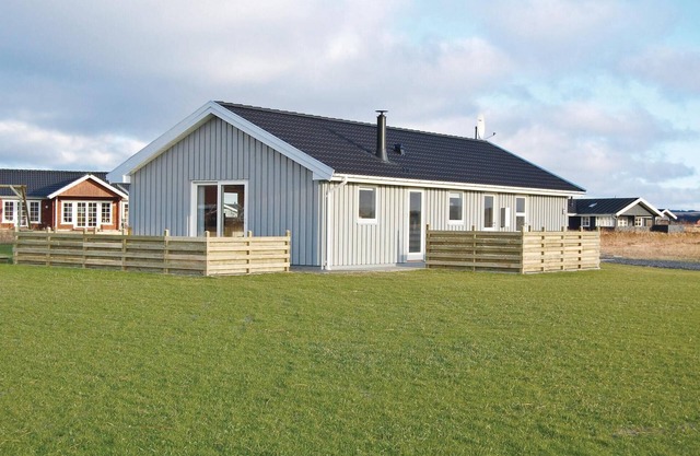 Cozy home in Harboøre with kitchen
