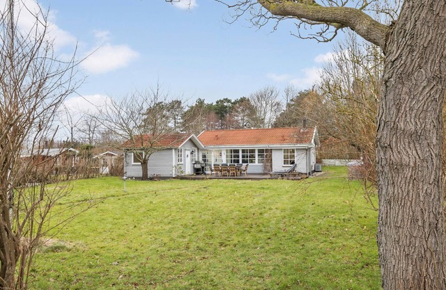 Cozy home in Hundested with kitchen
