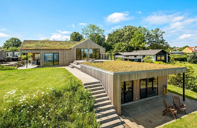 Cozy home in Nykøbing Sj with kitchen