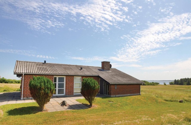 Cozy home in Snedsted with WiFi