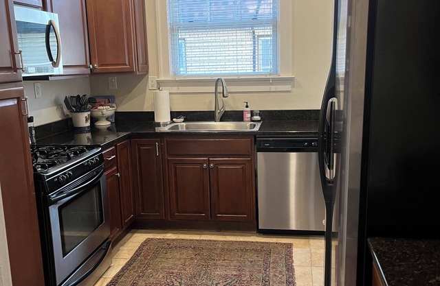 Cozy home in St. Matthews, 2 bedrooms, 2 bathrooms