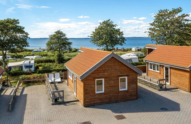 Cozy home in Tranekær with WiFi
