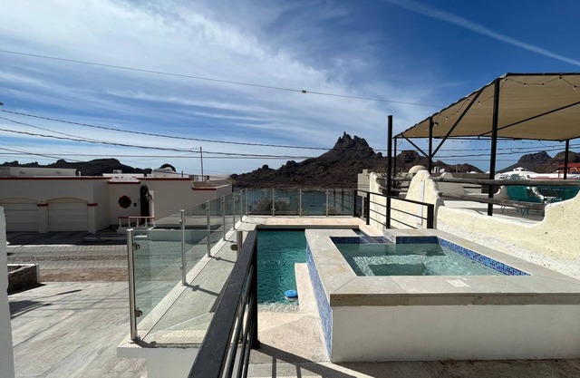Cozy house in the Caracol with fantastic views of the Sea of Cortez and Tetakawi