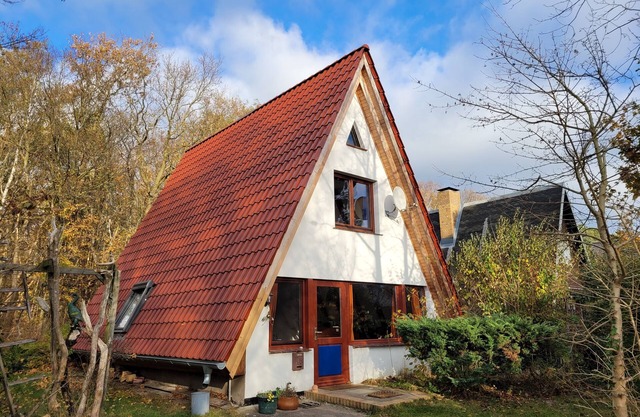 Cozy, individually furnished vacation home, quiet, very close to the beach, WLAN